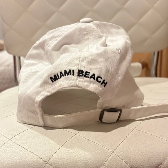 White Cap - Picture 2 of 4